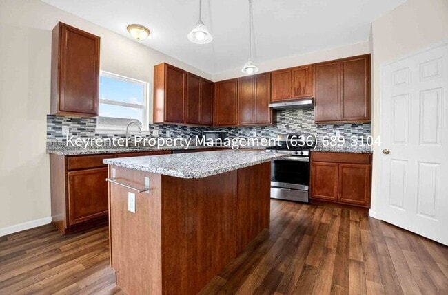 Photo - 229 Charlestowne Place Dr