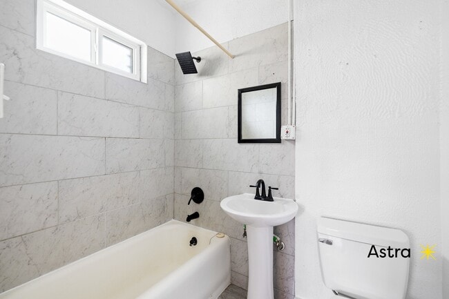 Photo - 323 N Westland Ave Unit 5