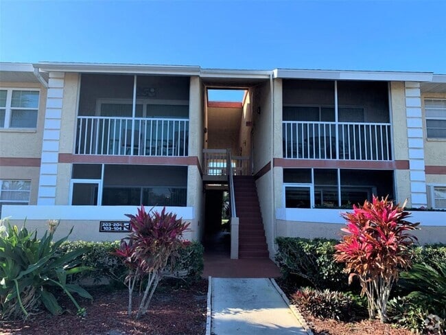 Building Photo - Updated 2 bed 2 bath condo in Midport II
