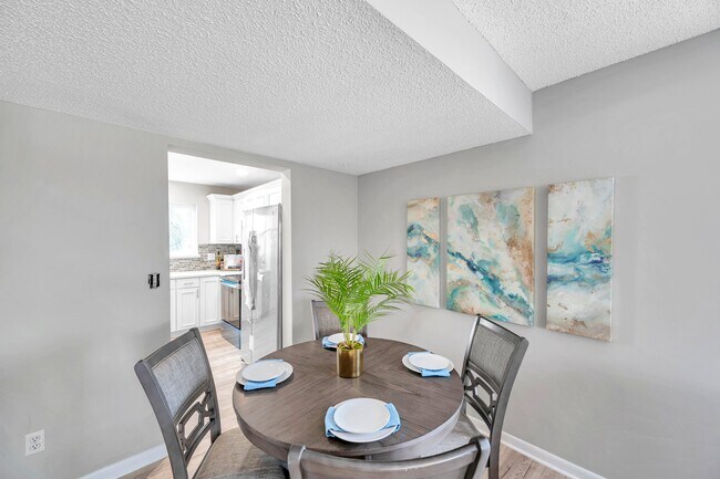 Photo - 6311 Newtown Cir Unit 6311 Newtown Cir. 11B1