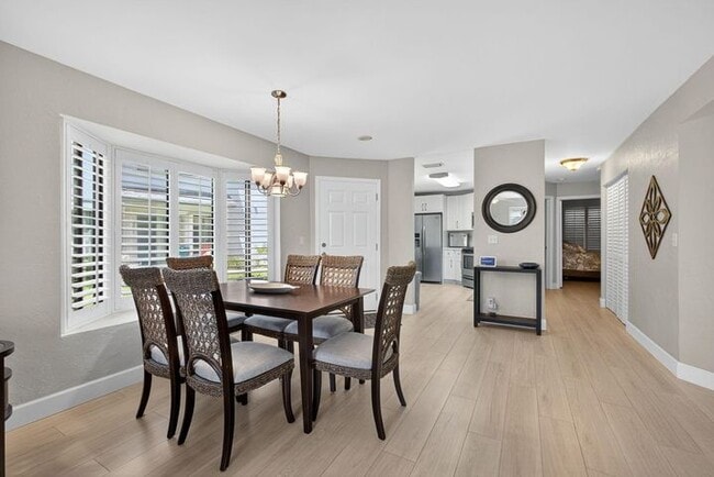 Photo - 406 Harbour Pointe Way