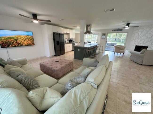 Photo - 3 bedroom pool home available now!