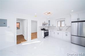 Photo - 76-33-76160 160th St Unidad 1st FL