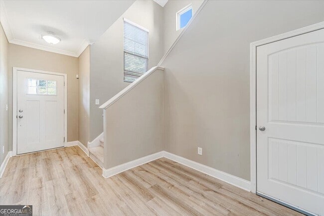 250 Jackson Ave