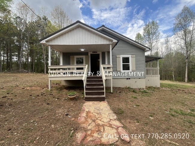 Building Photo - 137 Red Oak Dr