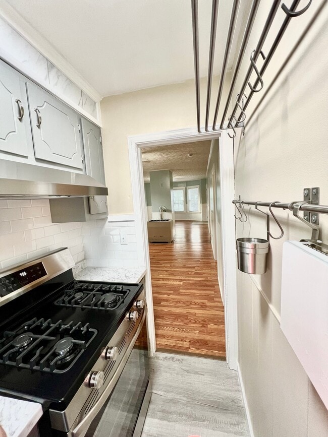 52 Swift St Unit 2