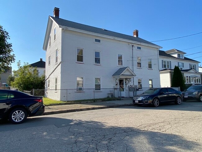 255 Montaup St Unidad 1N