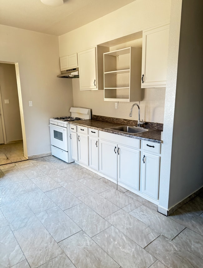 309 N 3rd St Unit 5