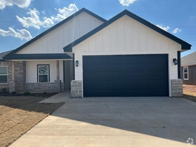 Building Photo - 7110 Phoenix Dr Rental