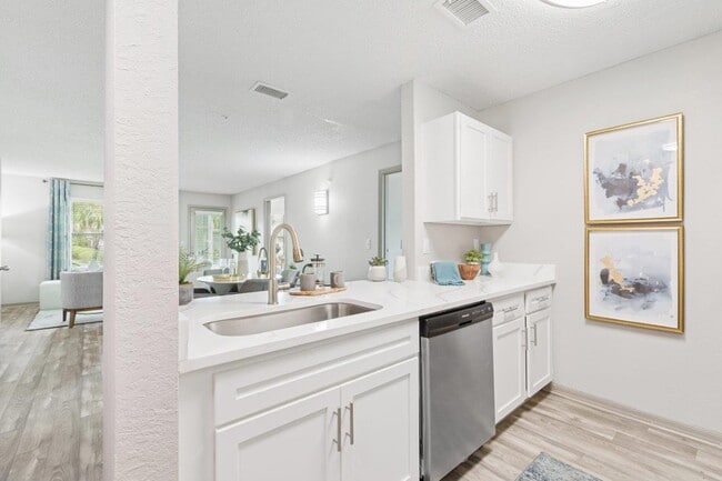 Photo - Mirage on Kernan