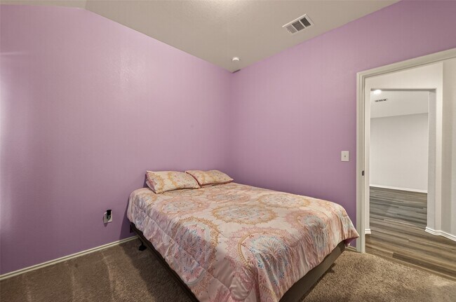 Photo - 10411 Meadow Saffron Dr
