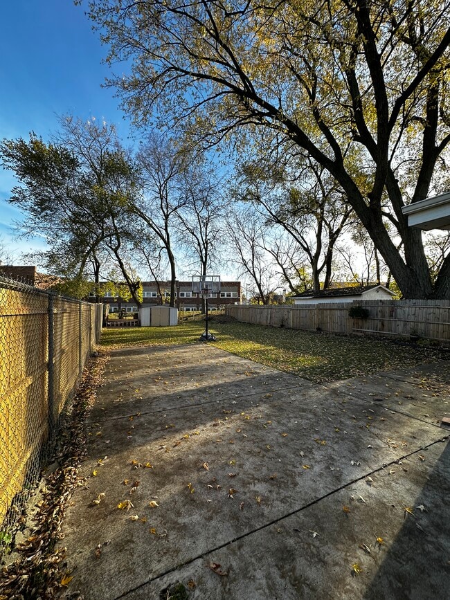 Photo - 3435 Bergman Ave