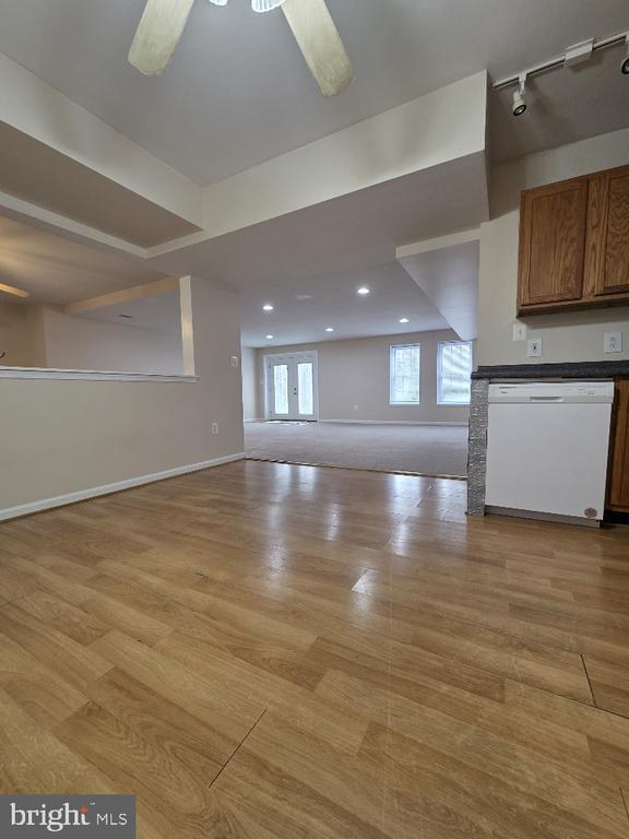 Photo - 8214 Howard Trail