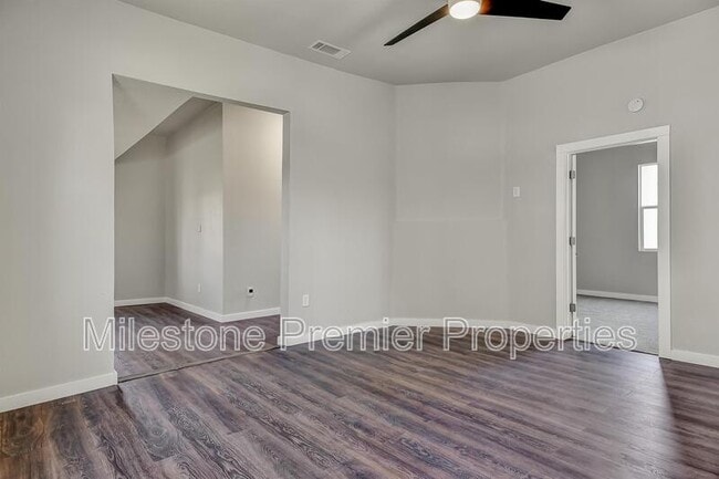 Photo - 619 E Sears St