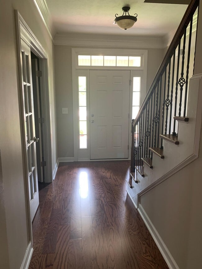 Photo - 5140 Wells Dr