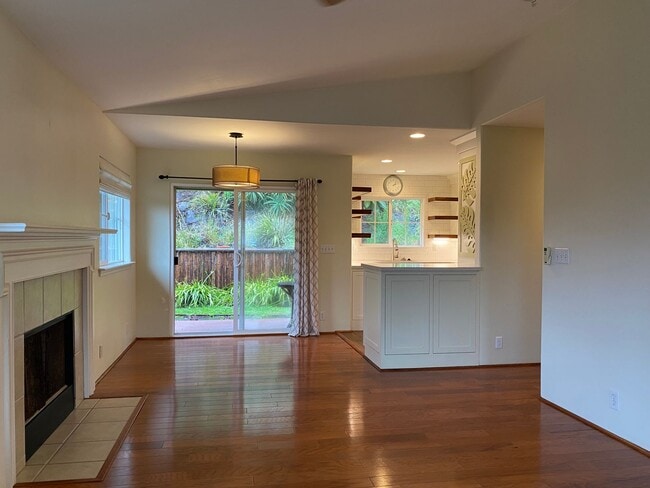 Photo - Waimea - Charming Luala'i Home