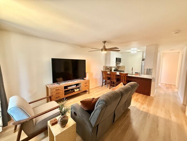 Photo - 227 50th St Unidad 10