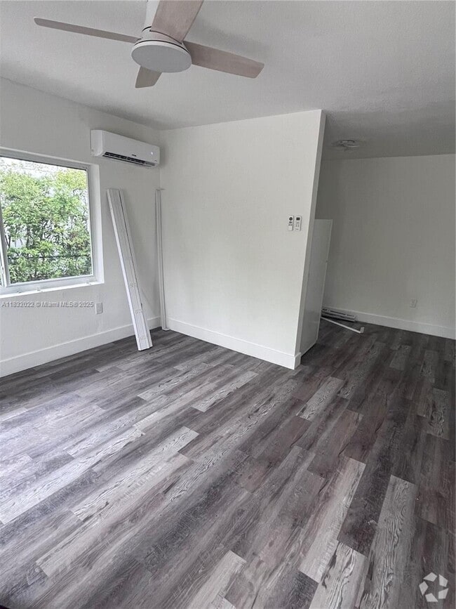 Building Photo - 250 NE 76th St Unit 1 Rental