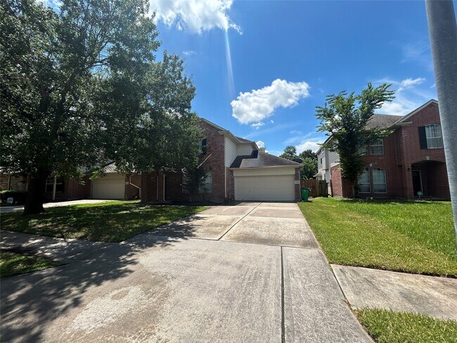 Photo - 2822 Green Lodge Cir
