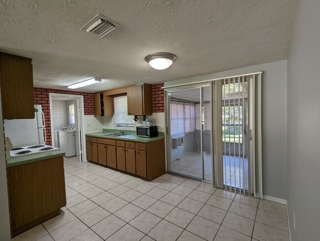 Photo - Wonderful 2/1 Home with Fenced Yard in Beverly Hills