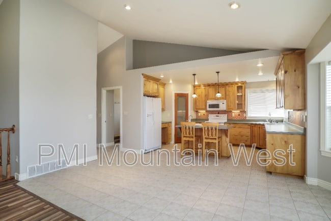 Photo - 144 S Mountain Rd