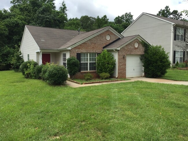 Building Photo - 7523 Eben Dr
