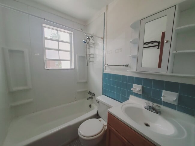 Photo - 14 Belltown Rd Unit 3