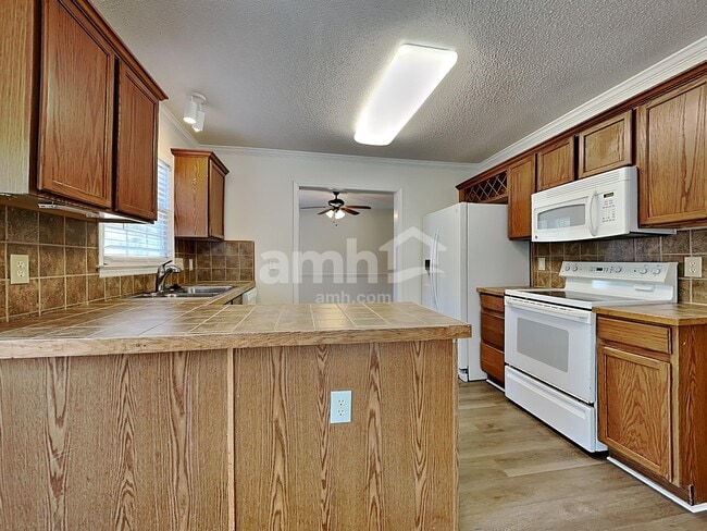 Photo - 2328 Water Lilly Way