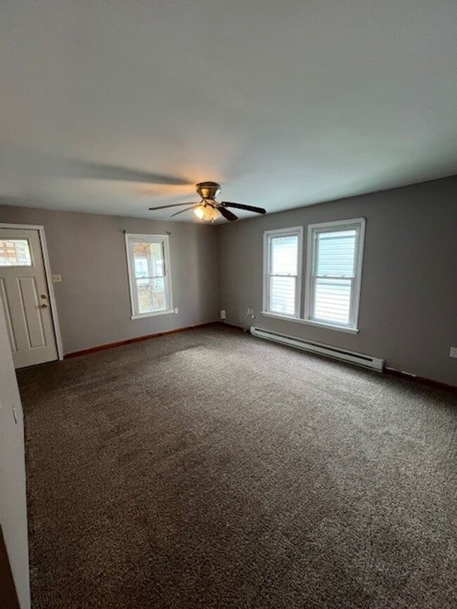 Photo - 6 E High St Unidad 6 East High Street APT 2