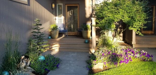 Building Photo - 61875 AB Unit A