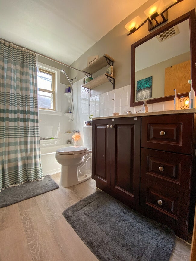 Photo - 1703 E Morgan Ave