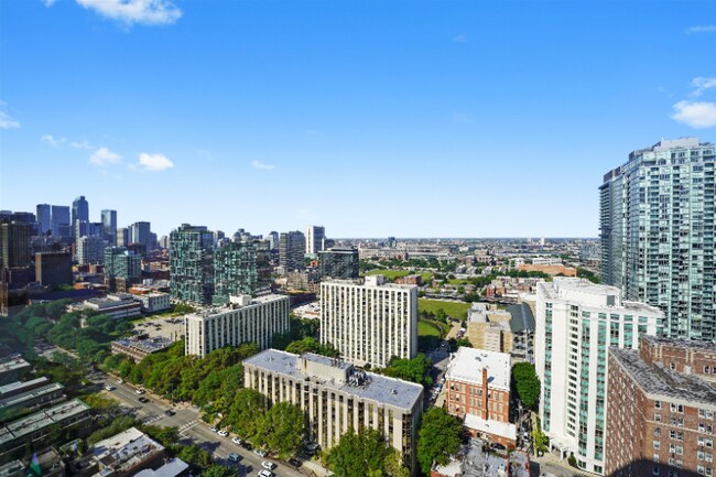 Photo - 111 W Maple St Unit 2508