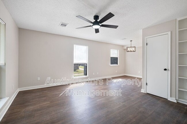 Photo - 200 Concho St