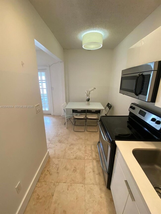 Photo - 934 Michigan Ave Unit 308