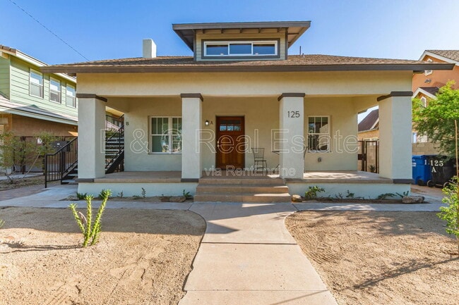 Photo - 125 N 11th Ave Unidad B