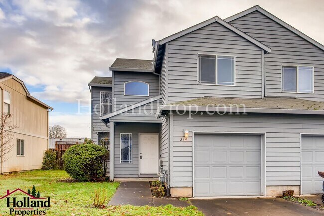 Photo - 234-236 SE 29th Ave Apartment Unit 234