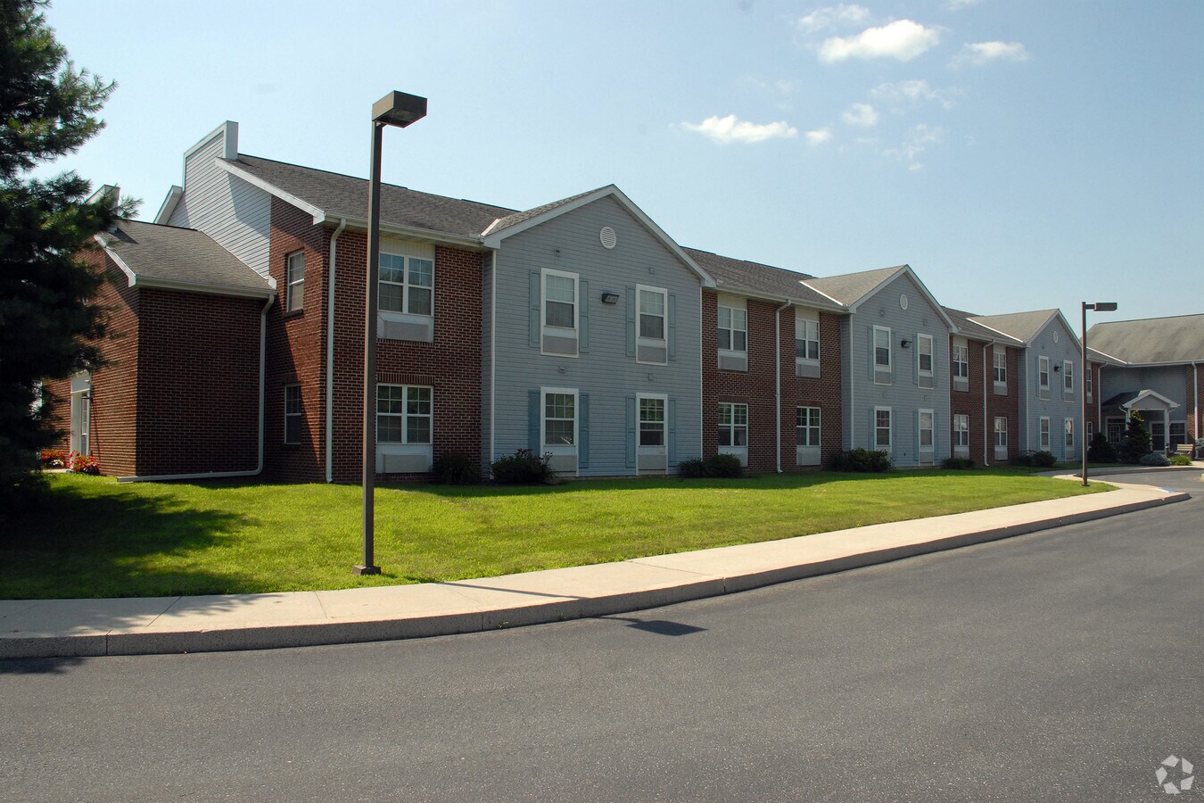 Photo - Tarsus Manor