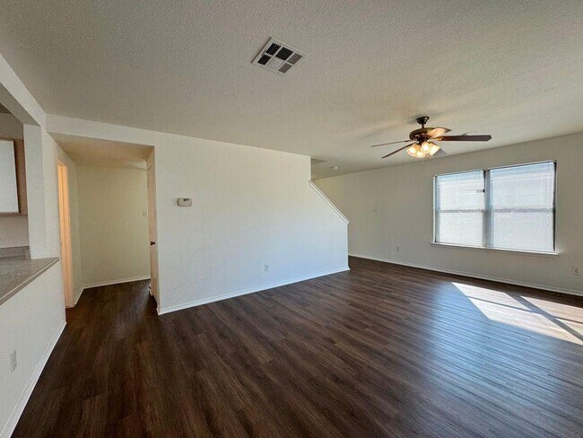 Photo - 2013 Rim Rock Dr