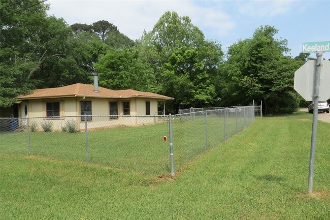 Photo - 380 Keeland Dr