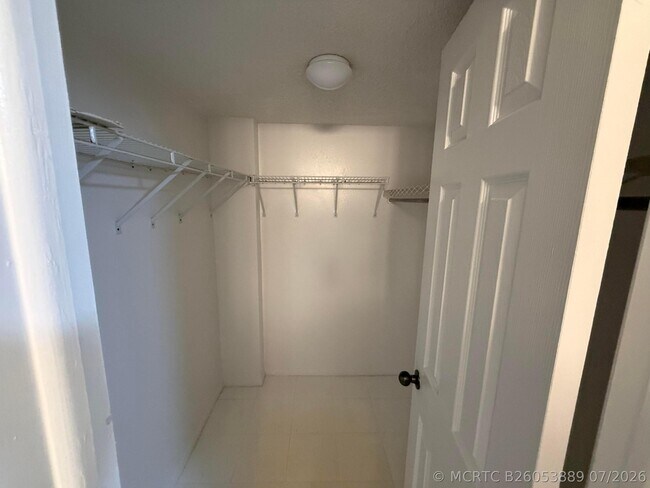 Photo - 9450 Live Oak Pl Unit 306