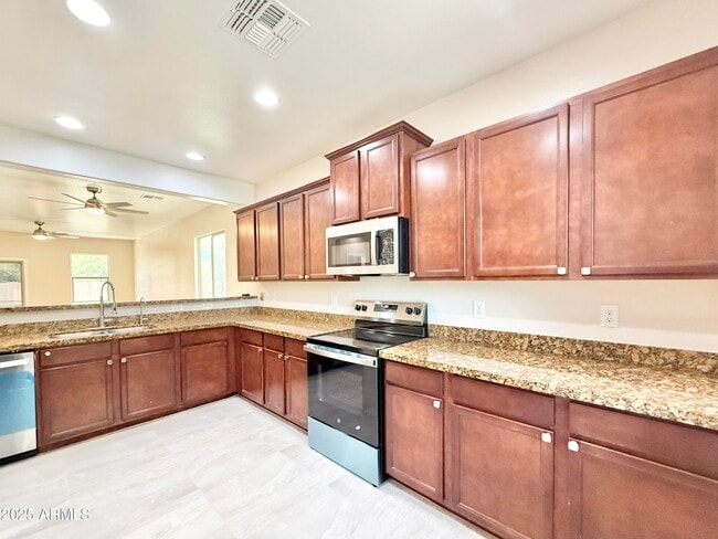 Photo - 10631 E Sunflower Ln