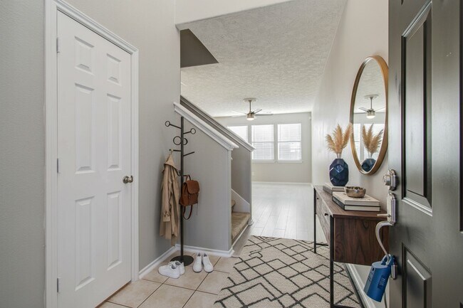 Photo - 14319 Mirkwood Ln