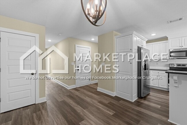 Photo - 156 Downsbury Rd