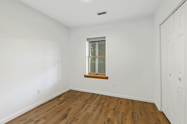 Photo - 734 Baca St