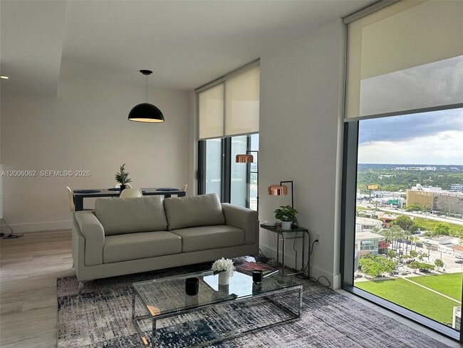 Photo - 121 NE 34th St Unit 1915