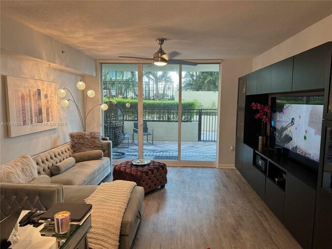 Building Photo - 600 W Las Olas Blvd Unit 706 Rental