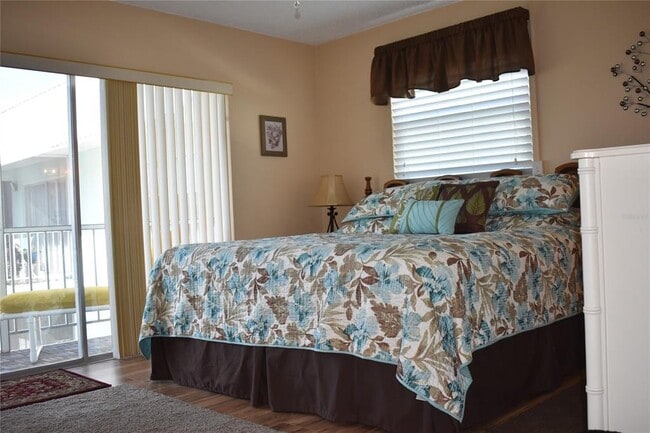 Photo - 325 Causeway N Unit C 304