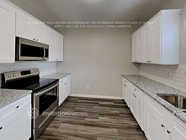 Photo - 1006 Wind Carved Ln