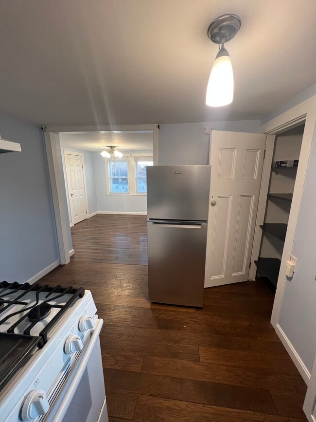 Photo - 52 Essex St Unit 52 Essex st Apt 3