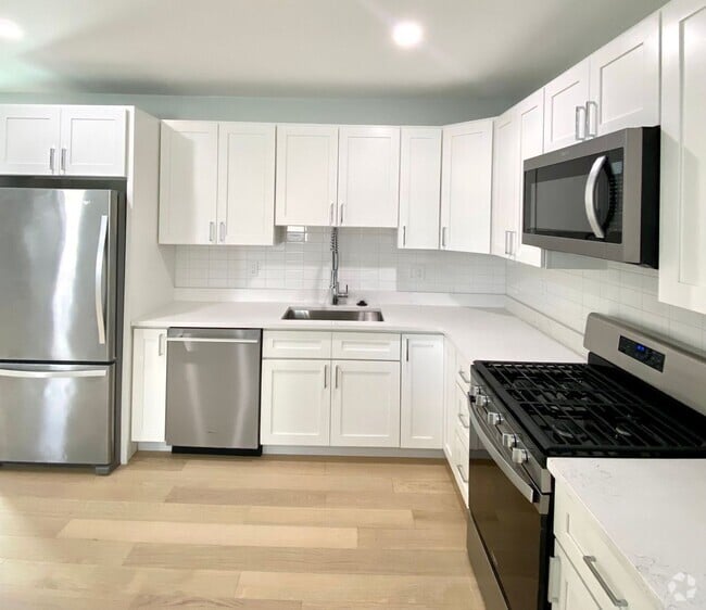 Building Photo - 2 Walley St Unit 1 Rental